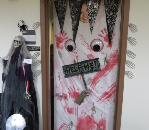 halloween door decoration