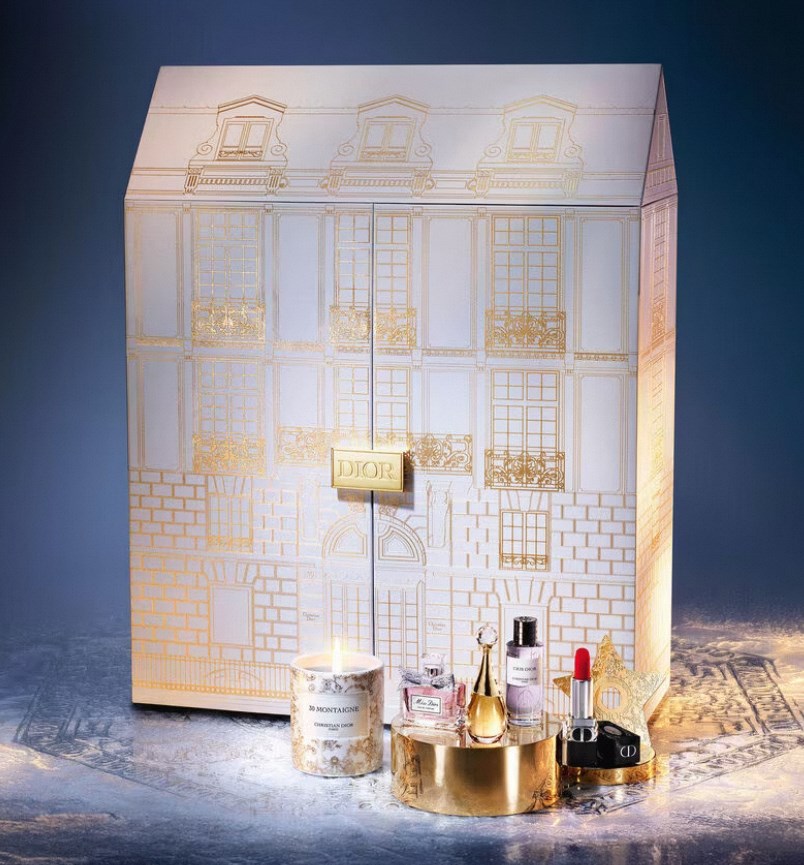 christmas exchange gift ideas
 Dior Le 30 Montaigne Advent Calendar