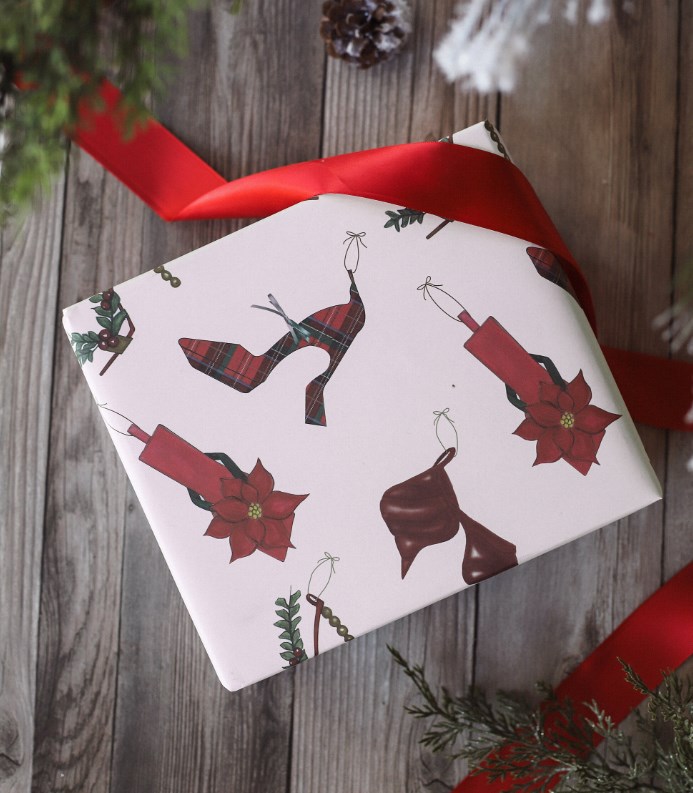 Incorporate Shoe Elements christmas gift wrapping ideas elegant