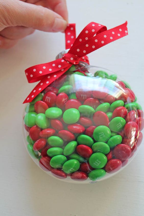 Transparent Ball Filled With M&M’S gift ideas for students from teacher for christmas