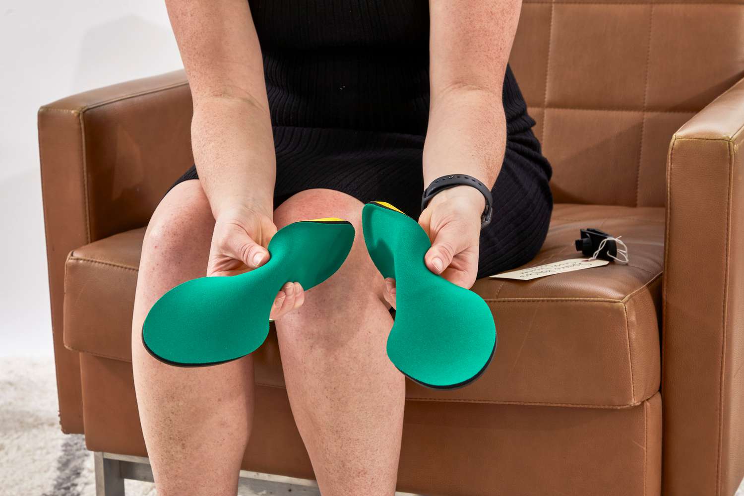 Step Away from Heel Pain: Best Insoles for Relief and Support插图3