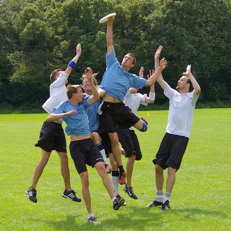 Frisbee game